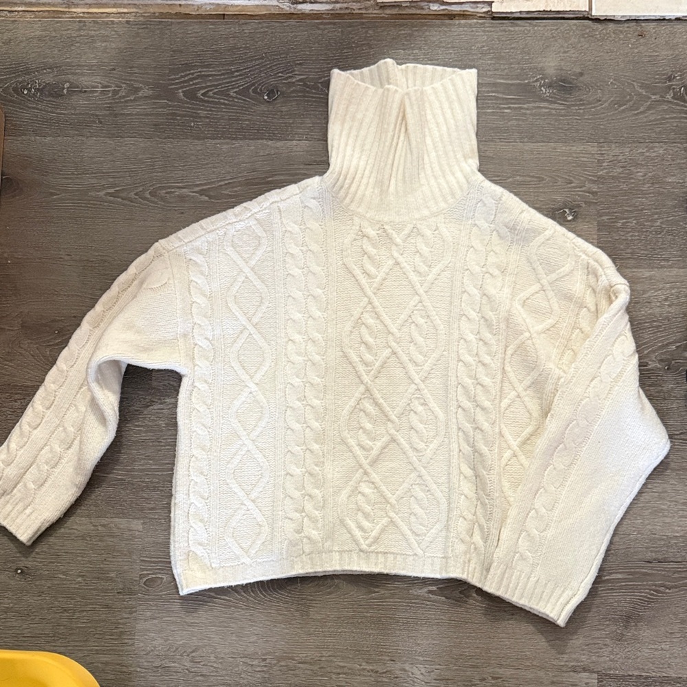 Abercrombie and Fitch Cozy Cable Knit Turtleneck Sweater - Cream